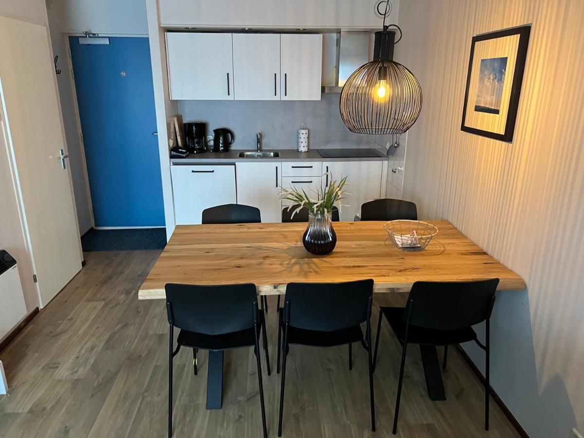 Appartement Ut & Thus, Resort Amelander Kaap Холум Екстериор снимка